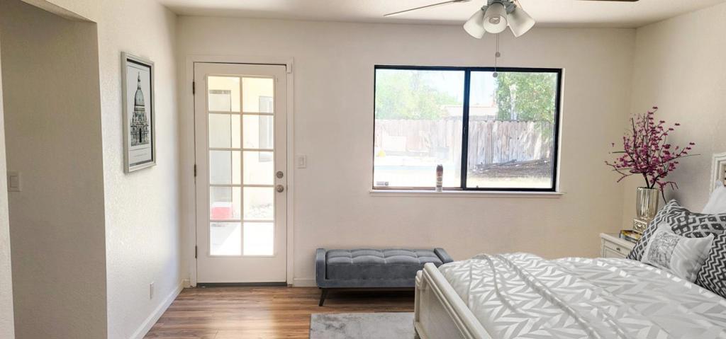 396 Lancaster Dr, Manteca, CA 95336