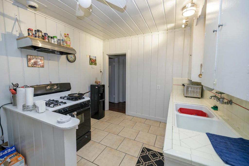 2523 5th St, Ceres, CA 95307