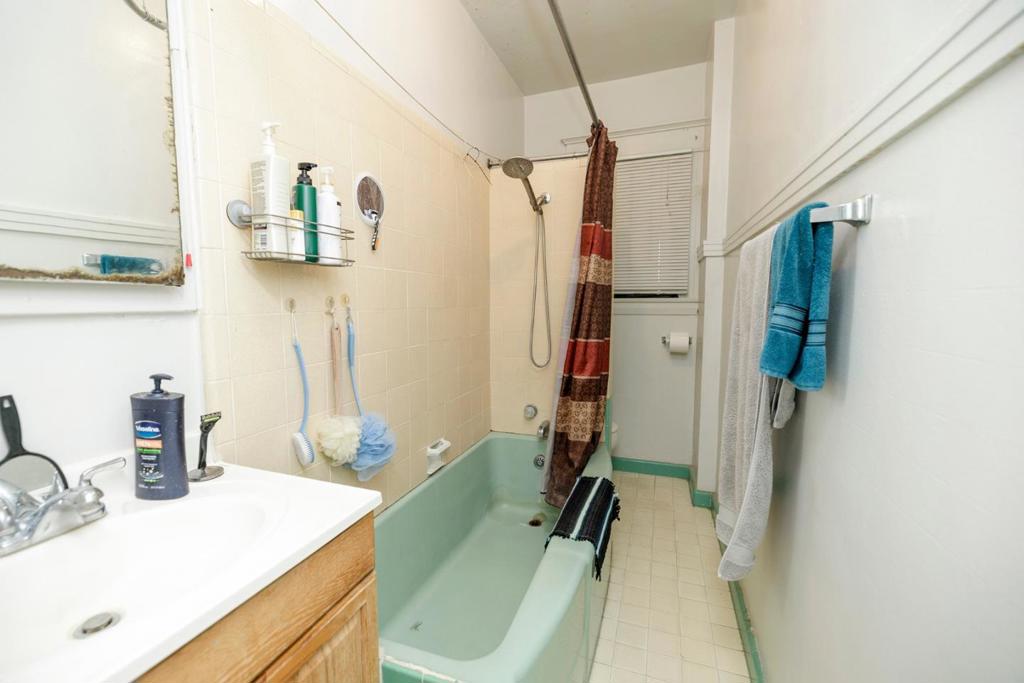 2523 5th St, Ceres, CA 95307