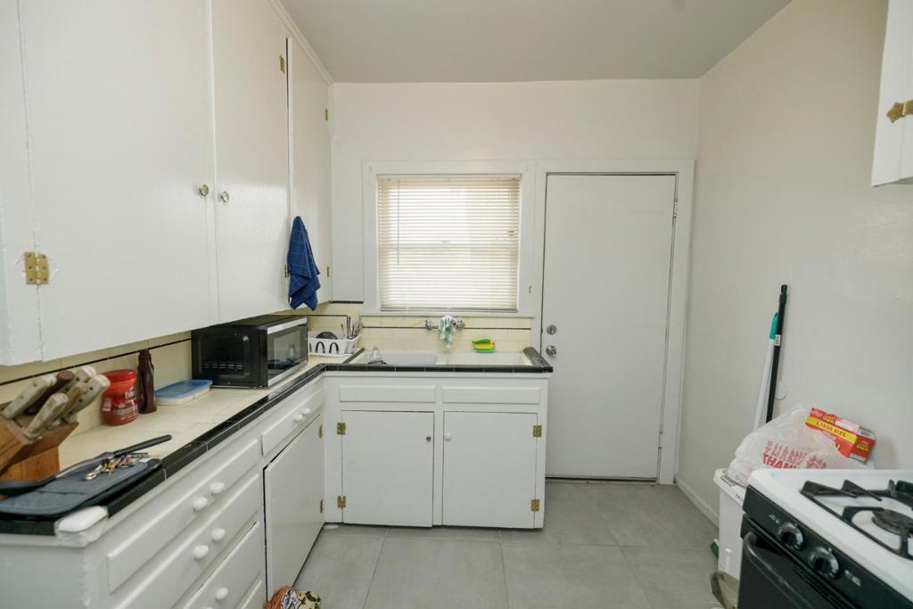 2523 5th St, Ceres, CA 95307