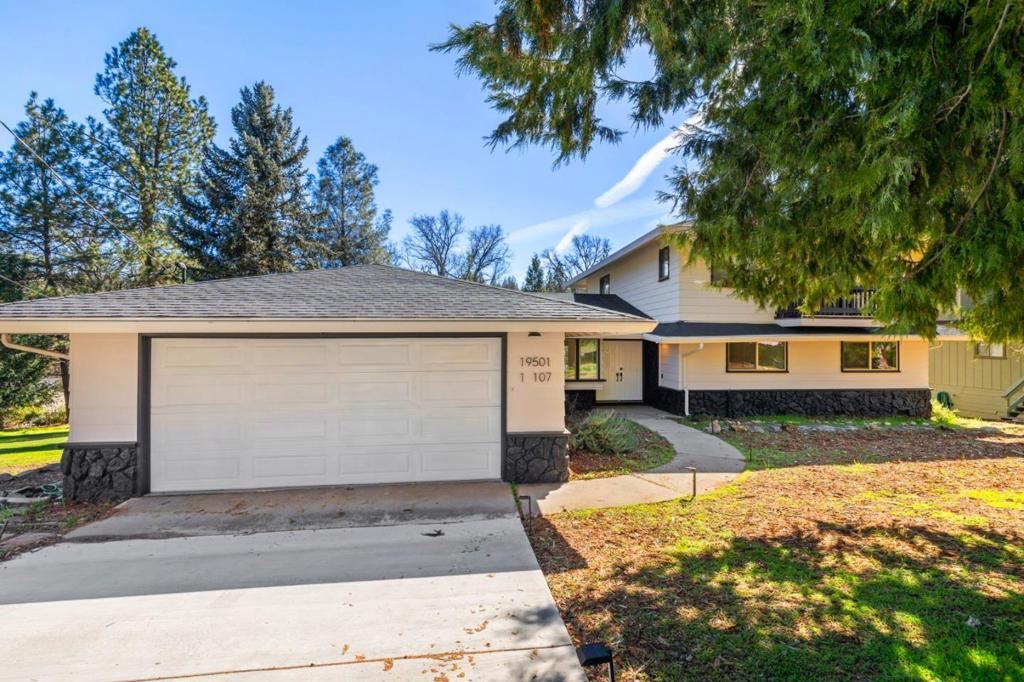 19501 Chaffee Cir, Groveland, CA 95321