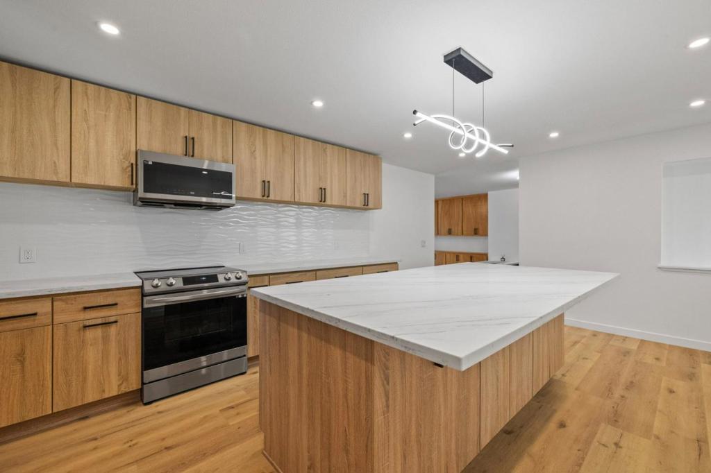 19501 Chaffee Cir, Groveland, CA 95321