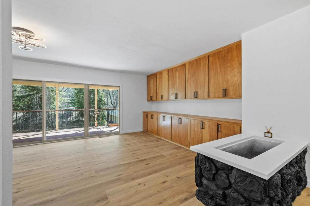 19501 Chaffee Cir, Groveland, CA 95321