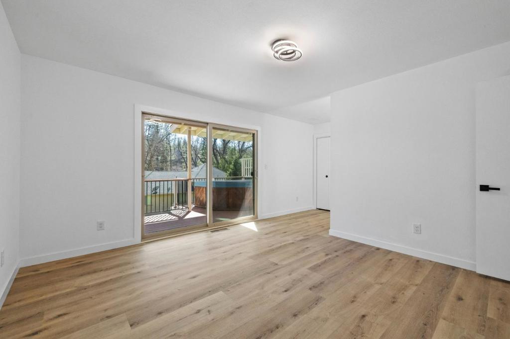 19501 Chaffee Cir, Groveland, CA 95321