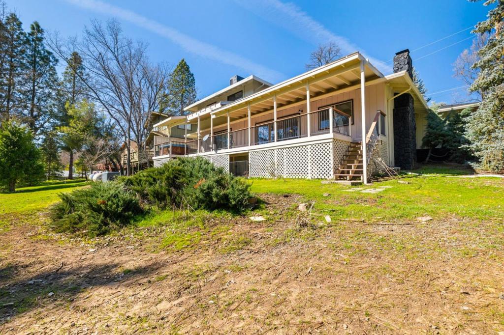 19501 Chaffee Cir, Groveland, CA 95321