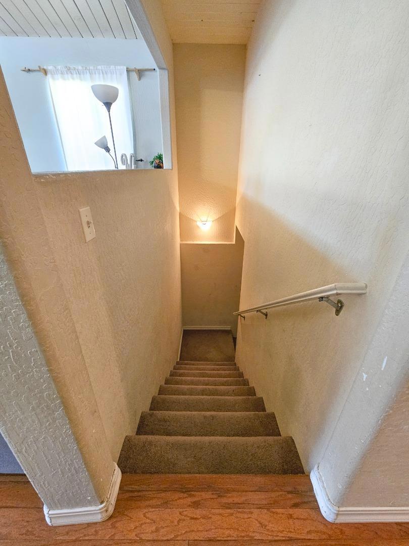 19418 Ferretti Rd, Groveland, CA 95321