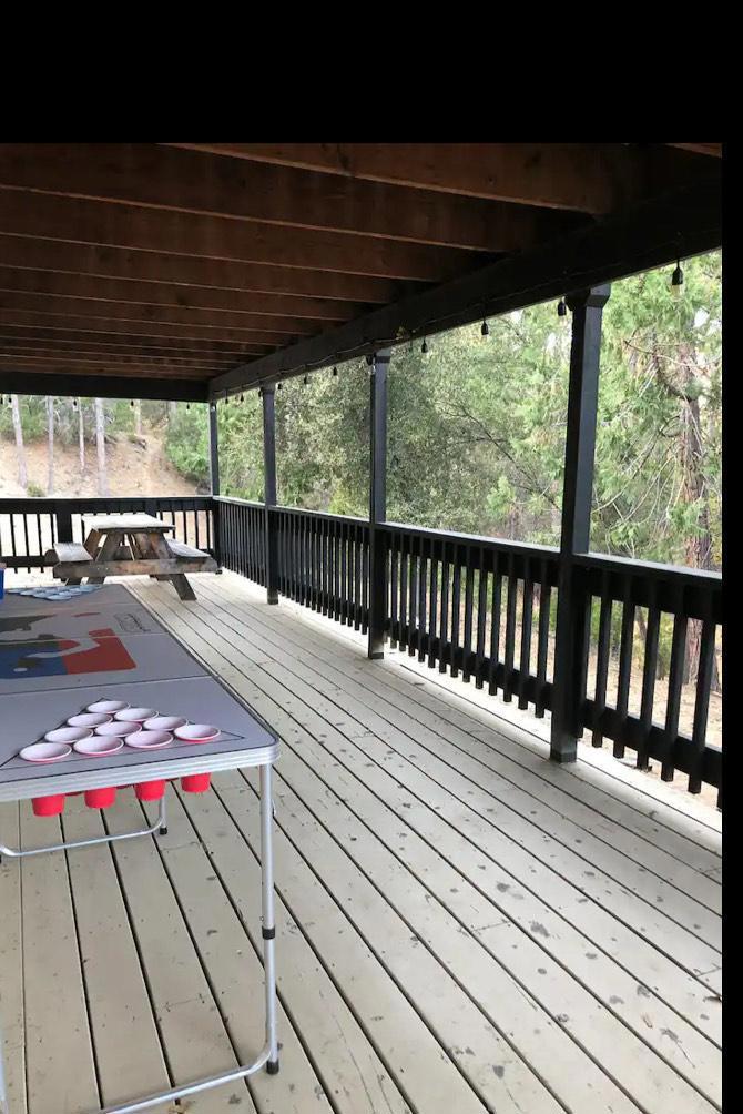 19418 Ferretti Rd, Groveland, CA 95321