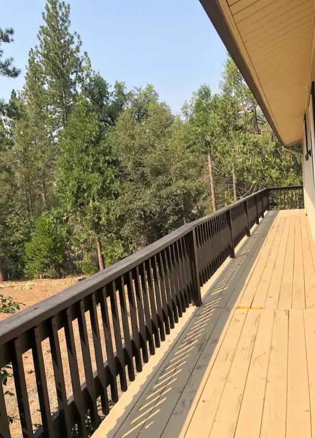 19418 Ferretti Rd, Groveland, CA 95321