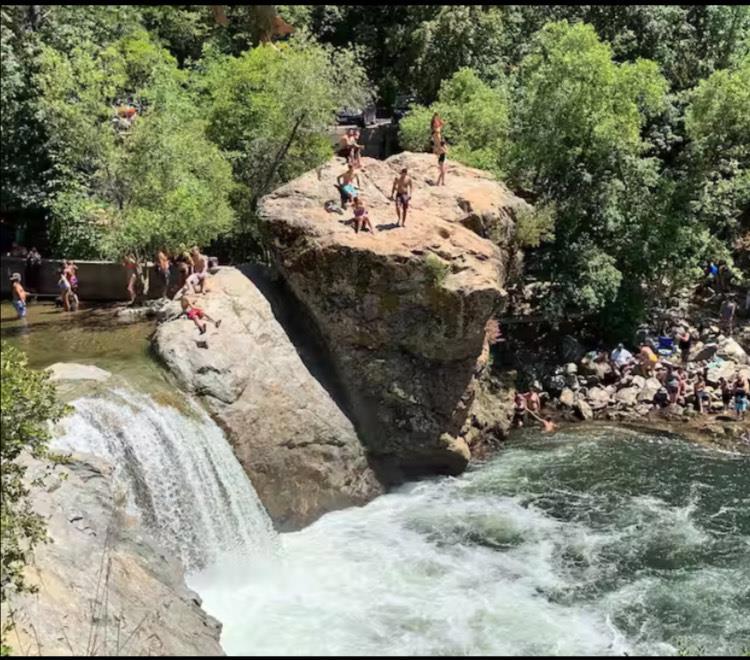 19418 Ferretti Rd, Groveland, CA 95321