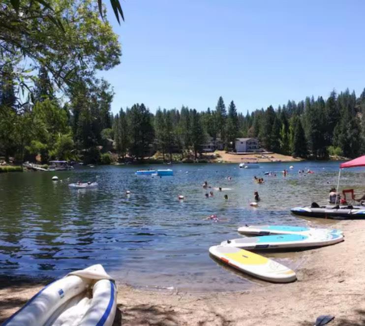 19418 Ferretti Rd, Groveland, CA 95321