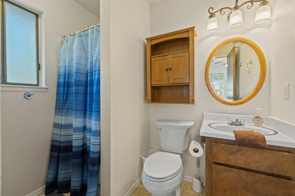 19935 Pine Mountain Dr, Groveland, CA 95321