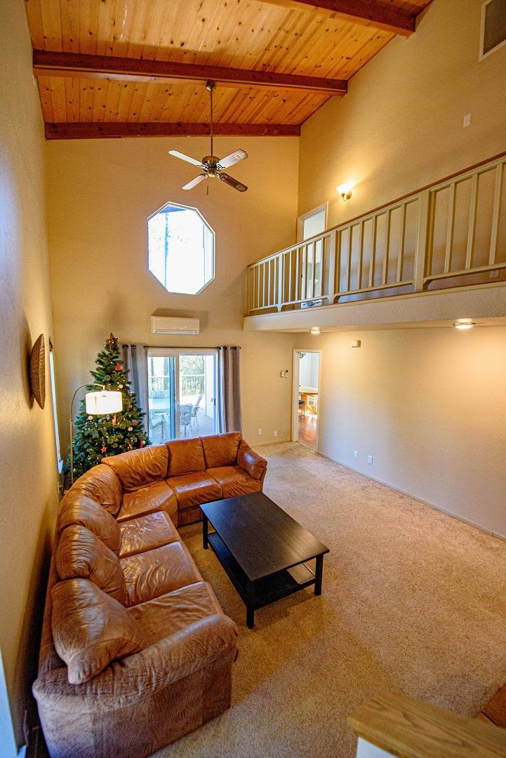 13069 Wells Fargo Dr, Groveland, CA 95321