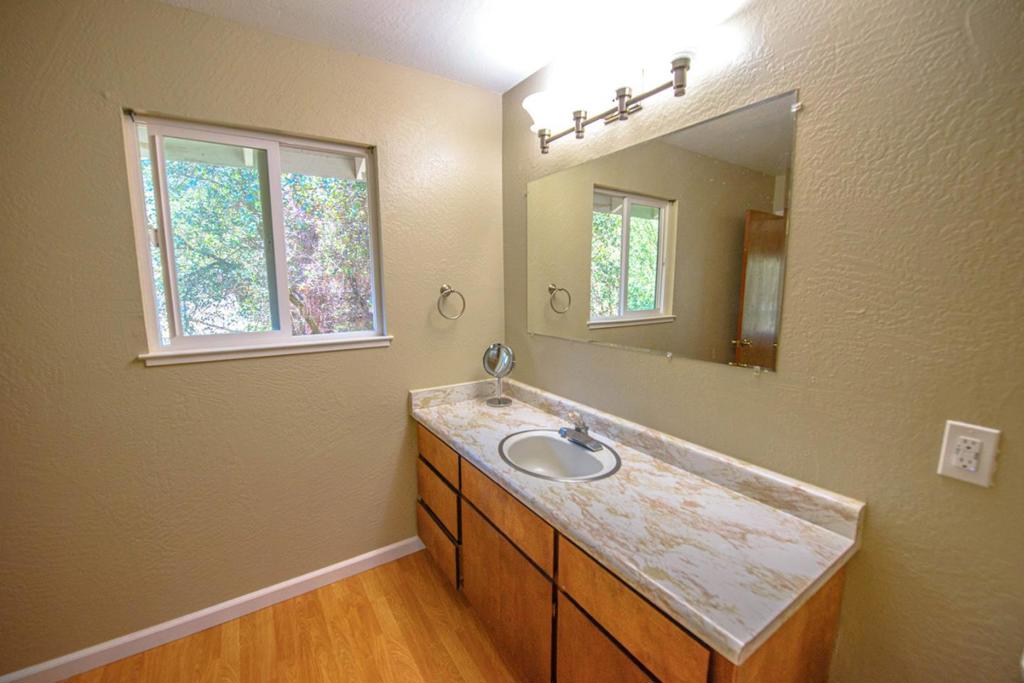 13069 Wells Fargo Dr, Groveland, CA 95321