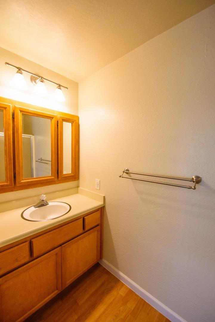 13069 Wells Fargo Dr, Groveland, CA 95321