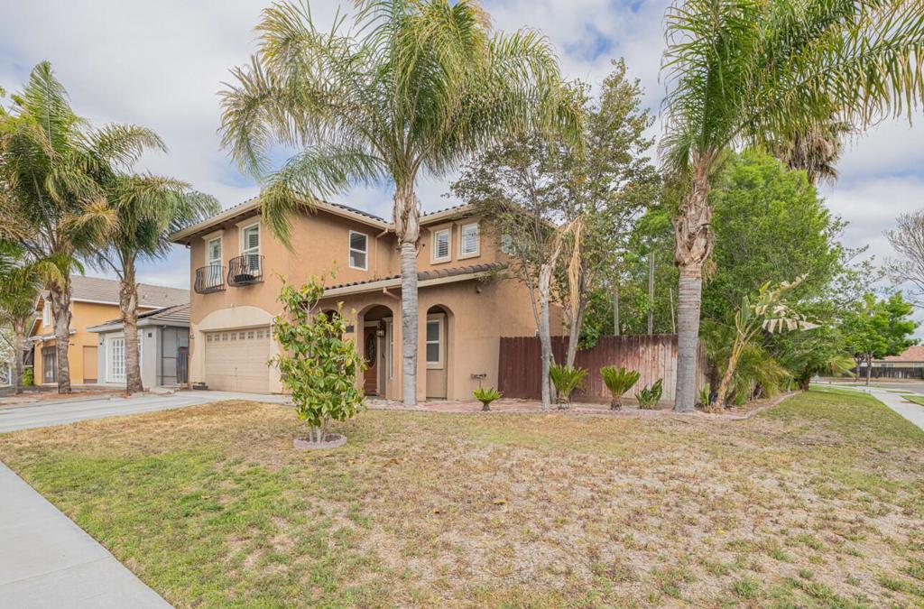 1416 San Rafael St, Los Banos, CA 93635