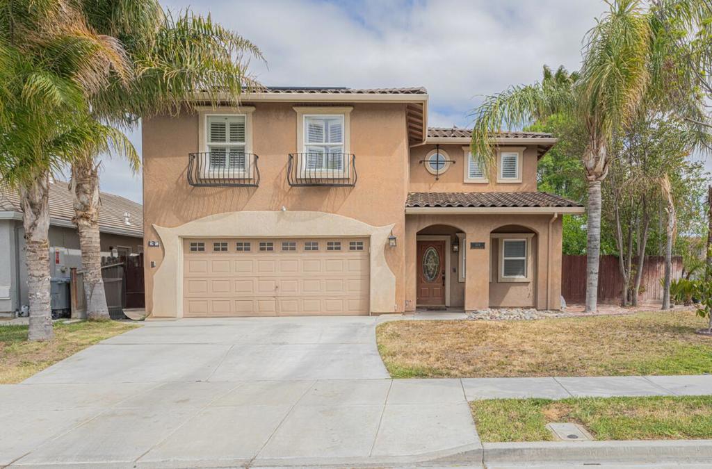 1416 San Rafael St, Los Banos, CA 93635