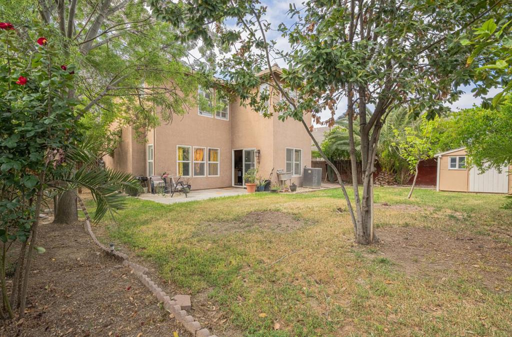 1416 San Rafael St, Los Banos, CA 93635