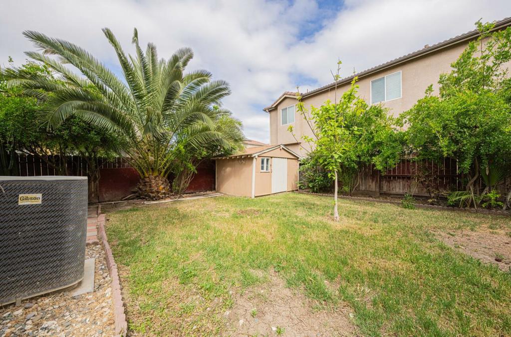 1416 San Rafael St, Los Banos, CA 93635