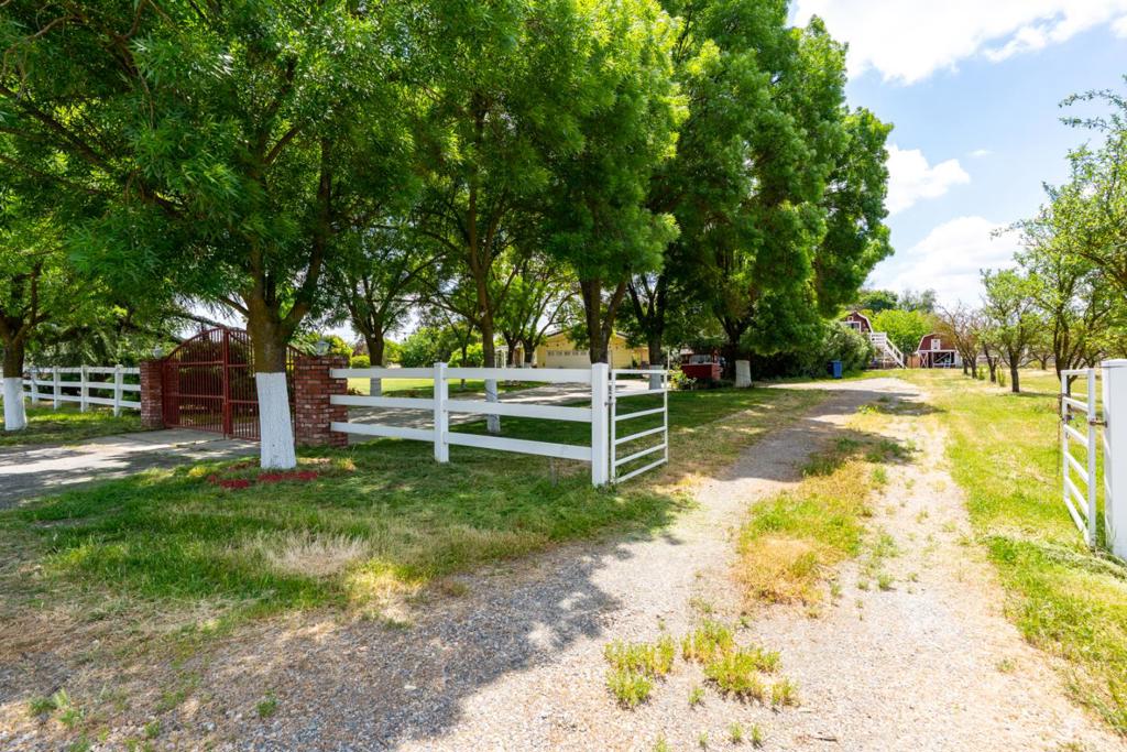 2965 Dunn Rd, Merced, CA 95340