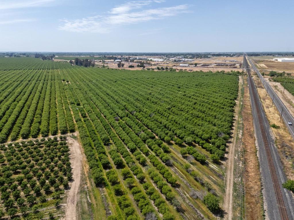 17269 Avenue 24, Chowchilla, CA 93610