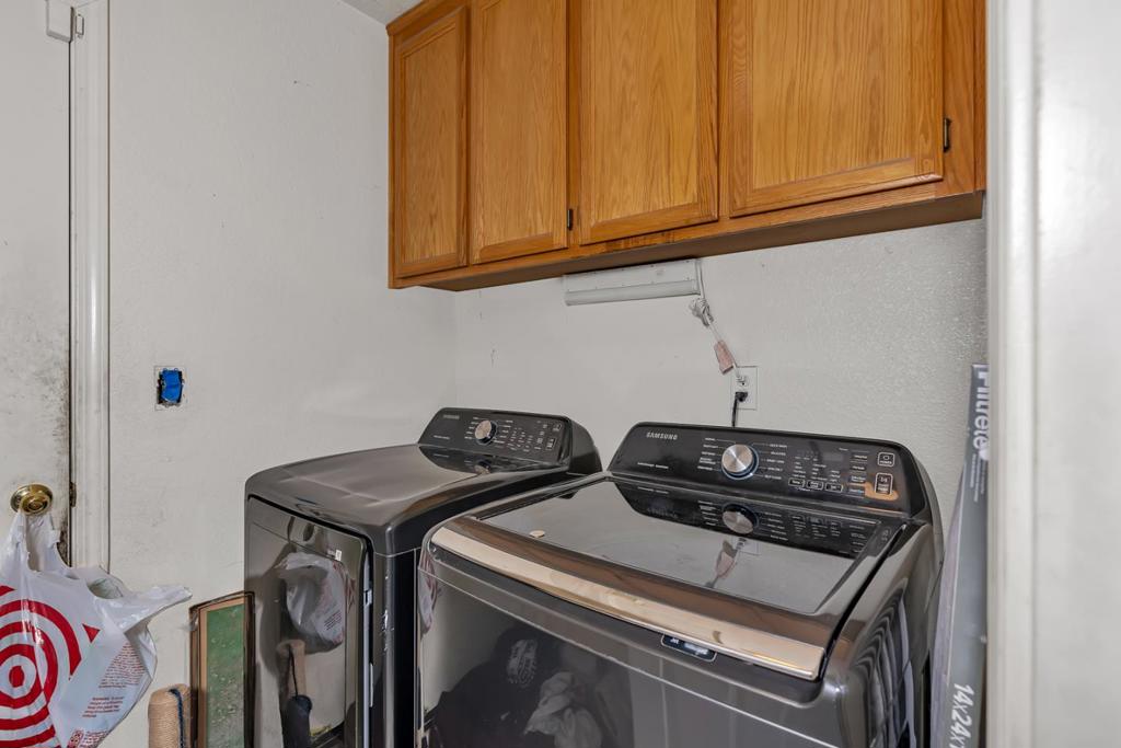 1928 Davis Dr, Los Banos, CA 93635