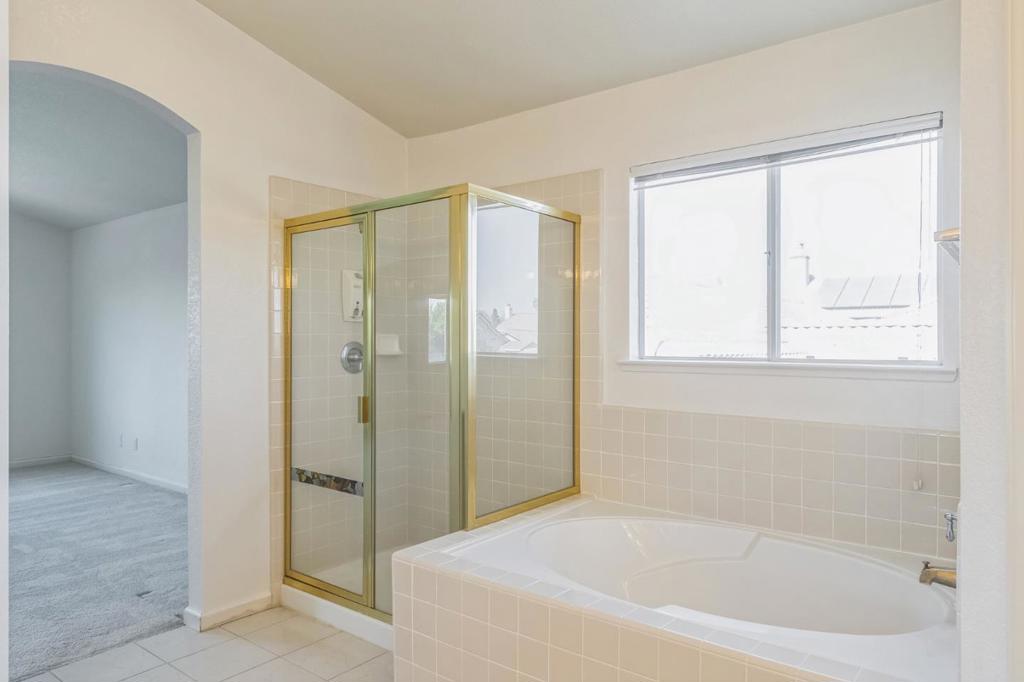 859 Sandra St, Los Banos, CA 93635