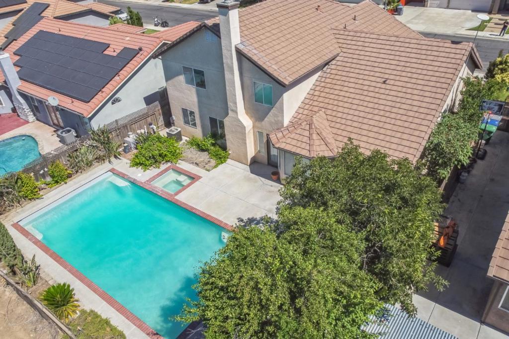 859 Sandra St, Los Banos, CA 93635