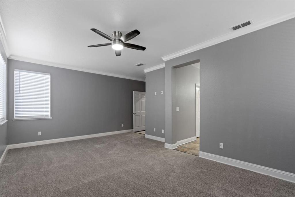 564 Millwood Dr, Patterson, CA 95363