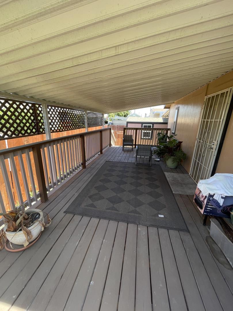 1505 La Perla Dr, Modesto, CA 95357