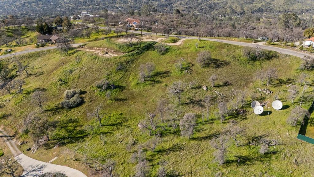 41176 Lilley Mountain Dr, Coarsegold, CA 93614