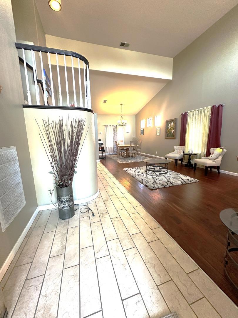 2613 Medinah Ct, Modesto, CA 95355