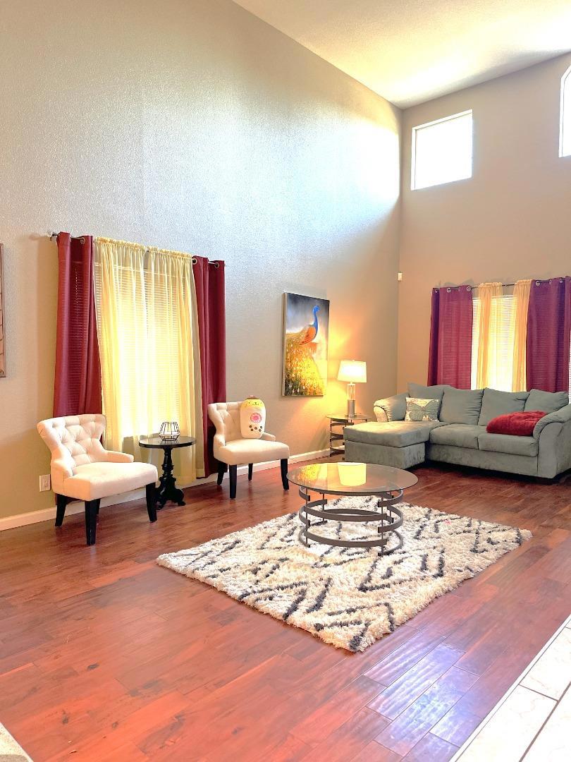 2613 Medinah Ct, Modesto, CA 95355