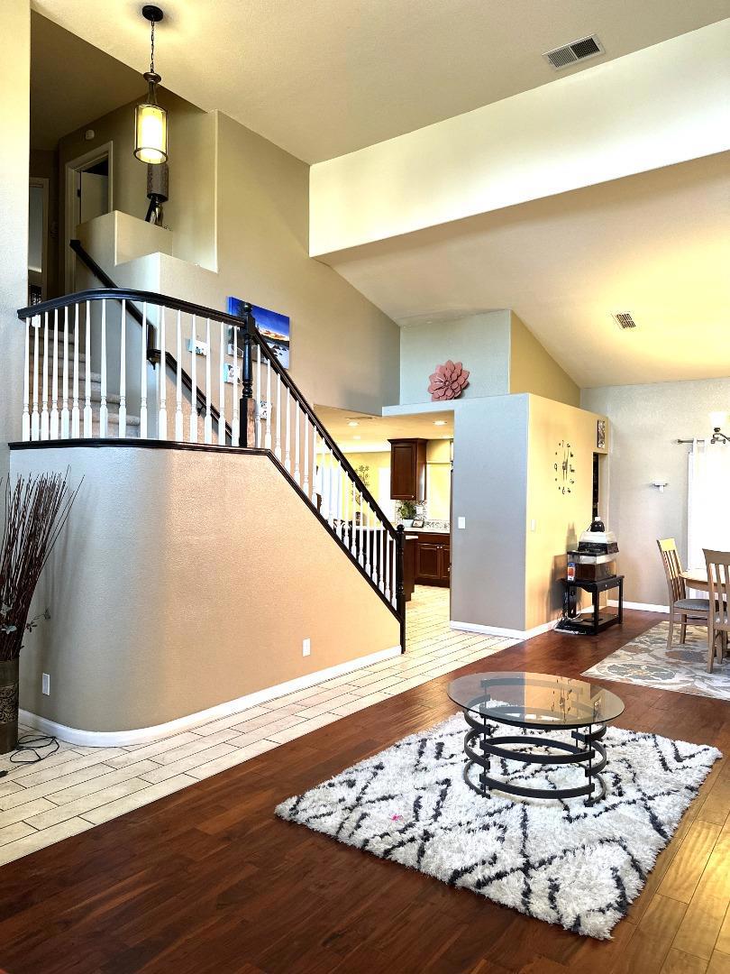 2613 Medinah Ct, Modesto, CA 95355