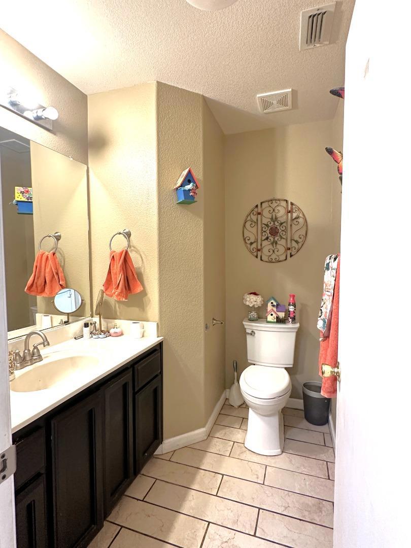 2613 Medinah Ct, Modesto, CA 95355