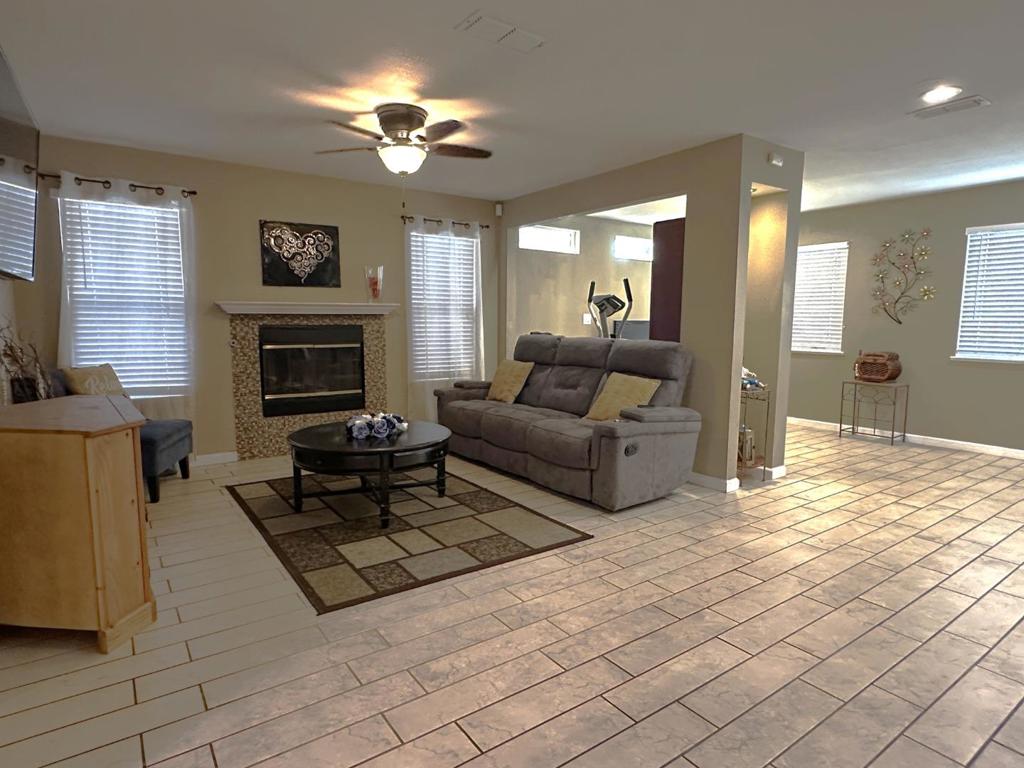 2613 Medinah Ct, Modesto, CA 95355