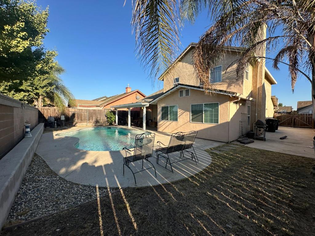 2613 Medinah Ct, Modesto, CA 95355