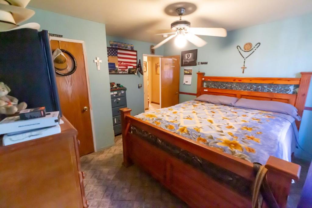 10475 Mission Ave, Le Grand, CA 95333