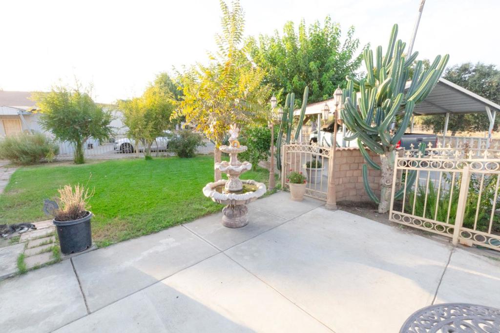 10475 Mission Ave, Le Grand, CA 95333