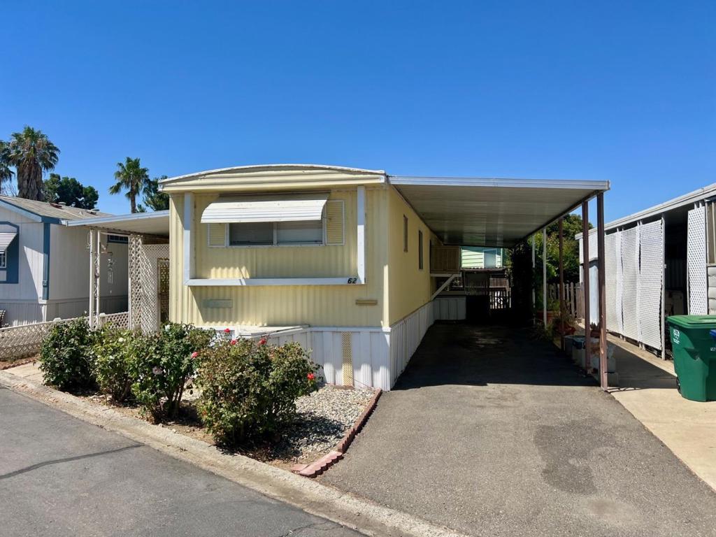 1400 Meredith, Gustine, CA 95322