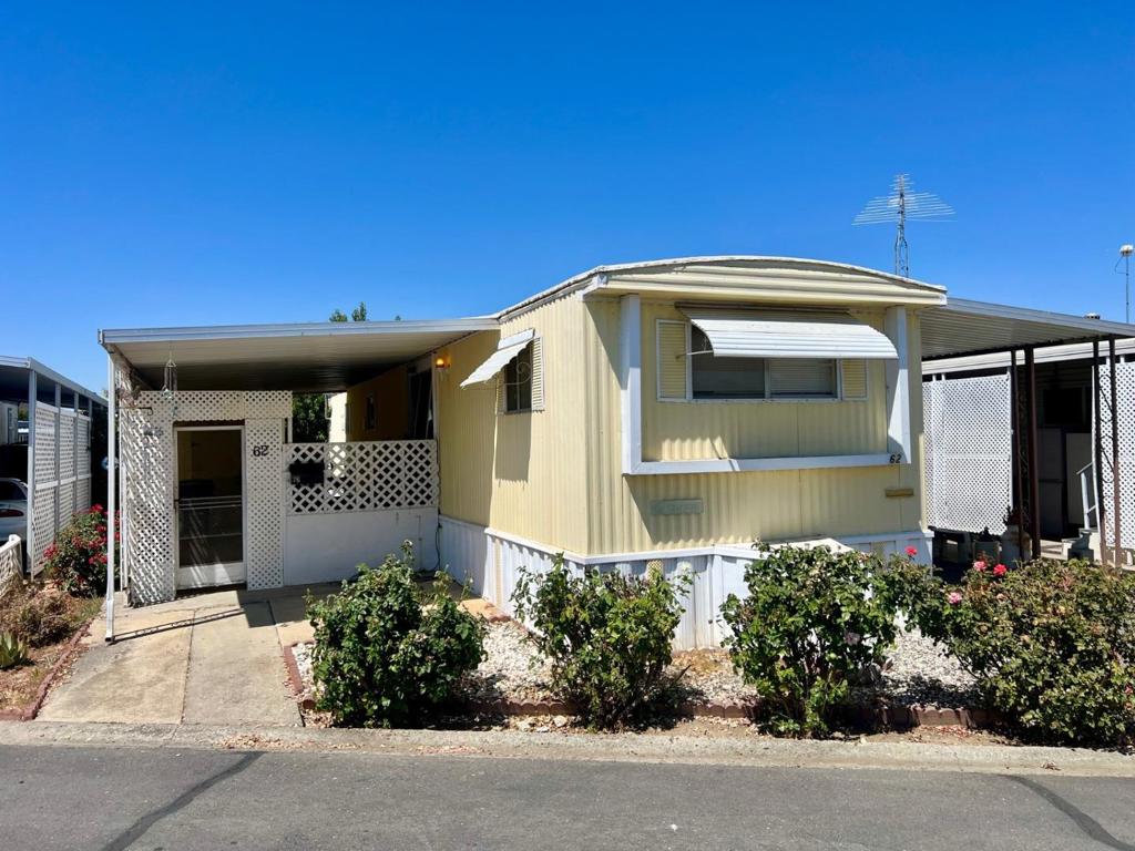 1400 Meredith, Gustine, CA 95322