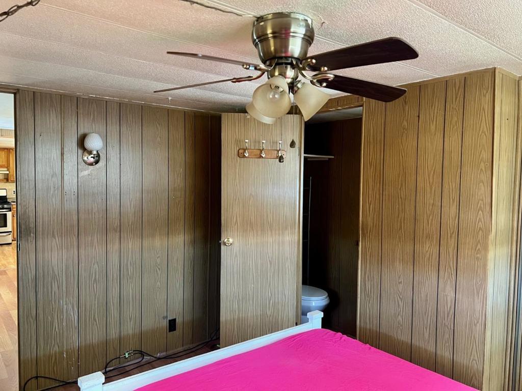 1400 Meredith, Gustine, CA 95322