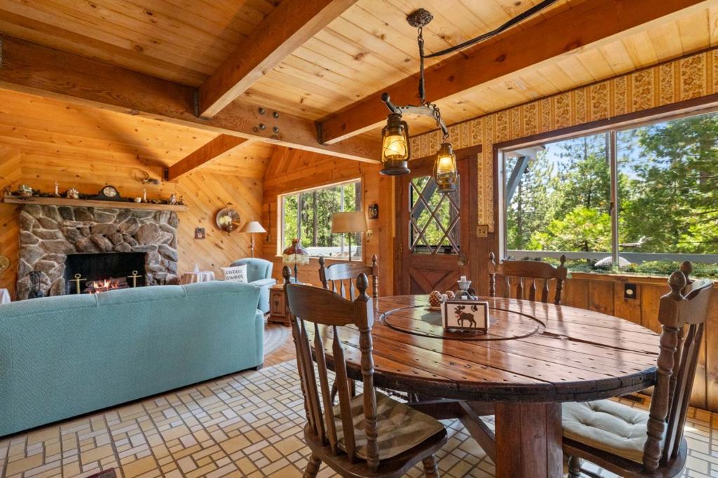 29380 Lassen Drive, Cold Springs, CA 95335