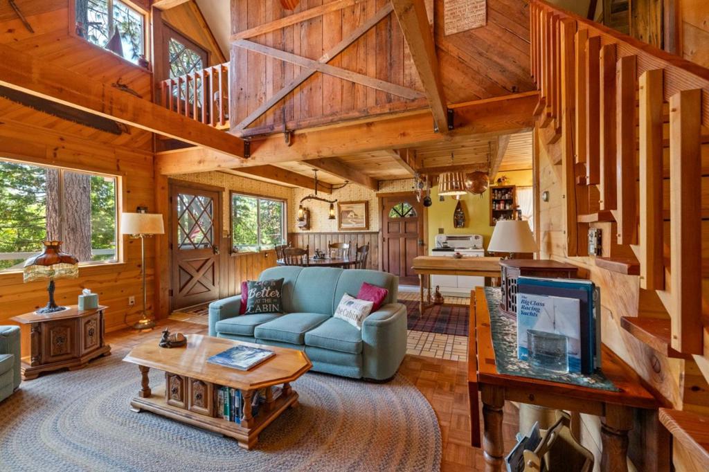 29380 Lassen Drive, Cold Springs, CA 95335