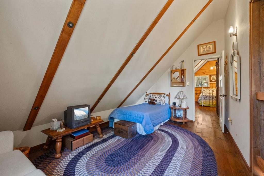 29380 Lassen Drive, Cold Springs, CA 95335