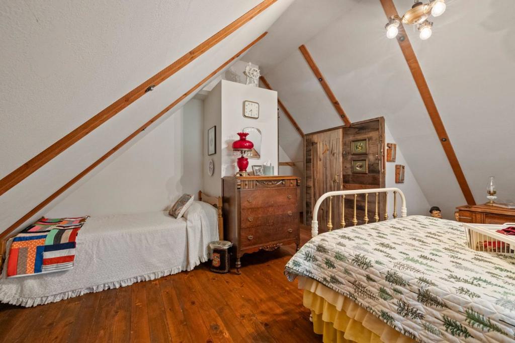 29380 Lassen Drive, Cold Springs, CA 95335