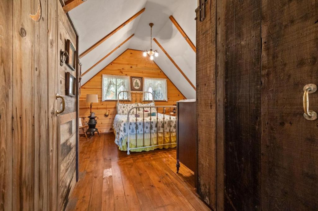 29380 Lassen Drive, Cold Springs, CA 95335