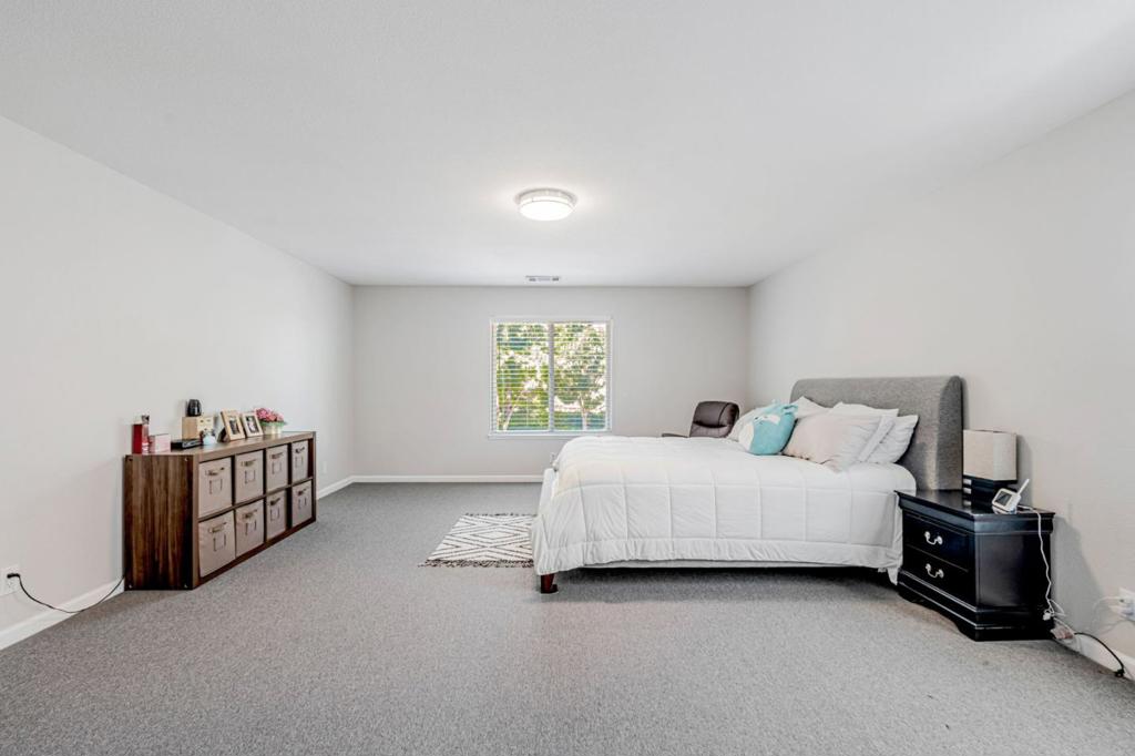 615 Heron Dr, Los Banos, CA 93635