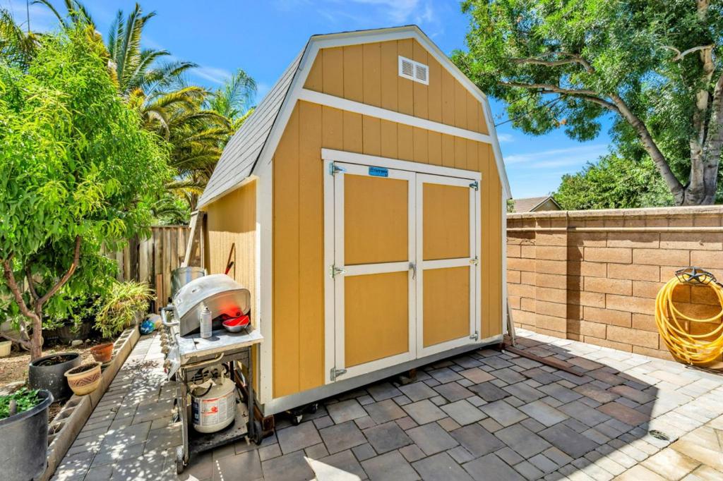 615 Heron Dr, Los Banos, CA 93635