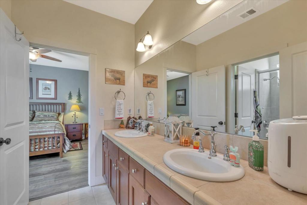 46347 Opah Dr, Ahwahnee, CA 93601