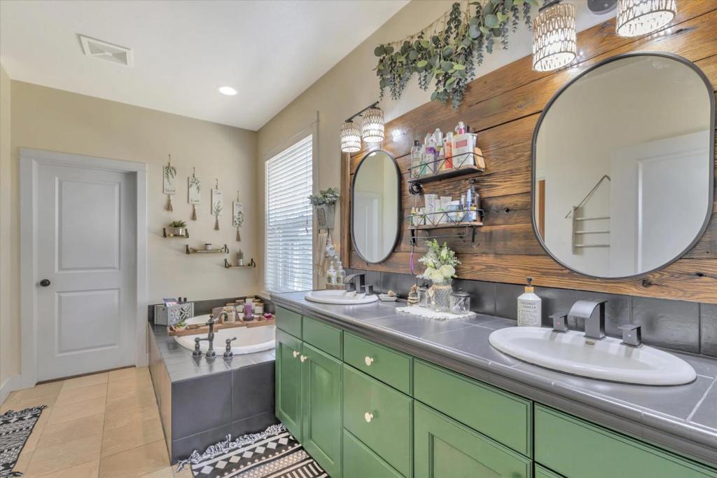 46347 Opah Dr, Ahwahnee, CA 93601